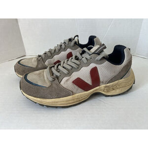 Veja Venturi Hiking Sneakers Shoes Men's 9 EUR 42 Gray Red